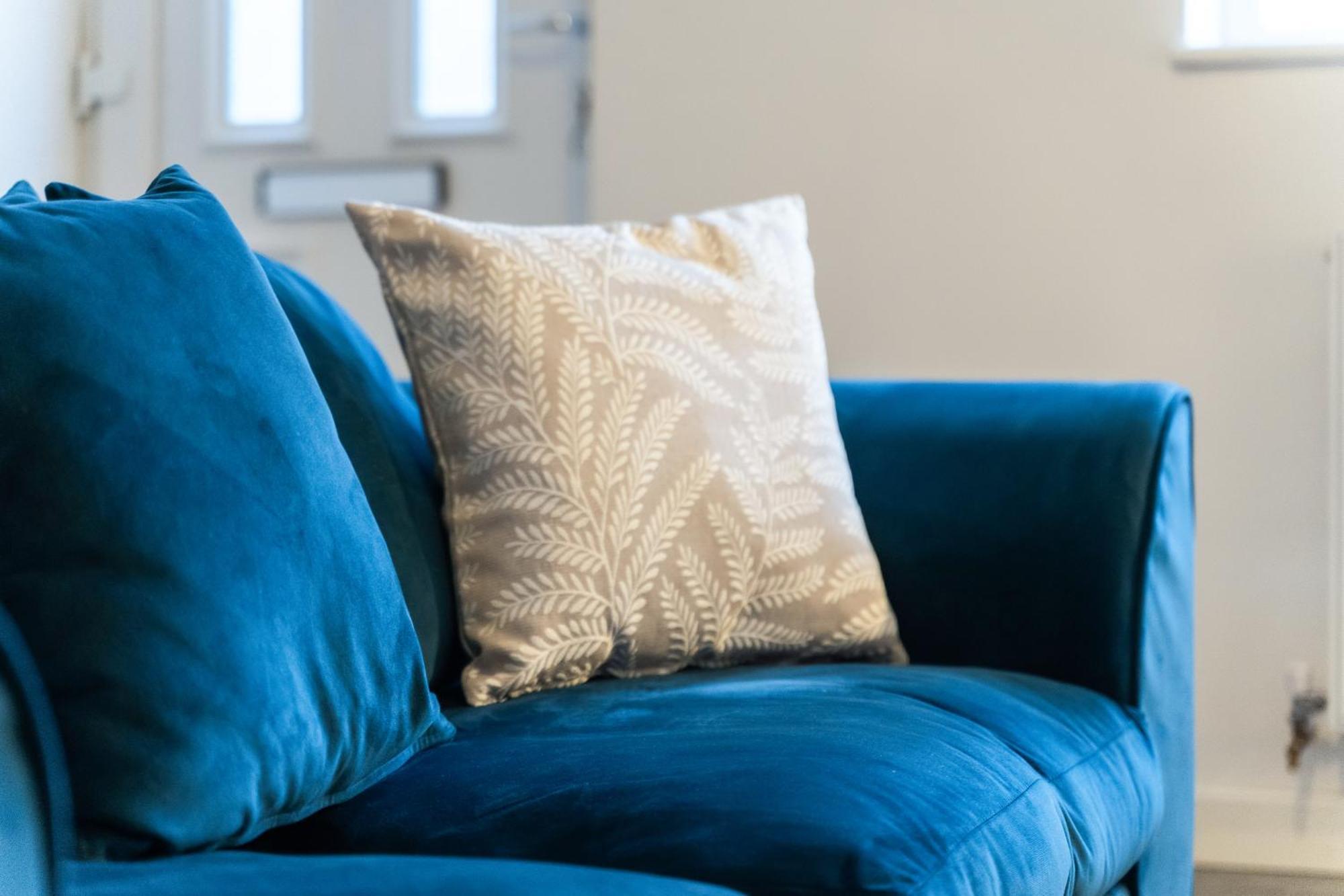 Stylish New Apartment - Free Wifi & Netflix - Top Rated - 3Mh Cradley Heath ภายนอก รูปภาพ